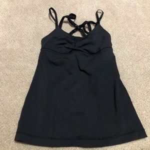 Black Lululemon Warrior 1 tank